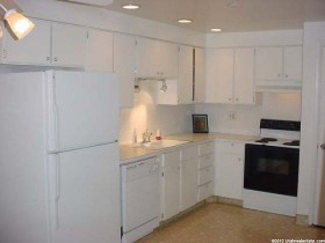 314 W Center St, Bountiful, UT 84010 — photo 2