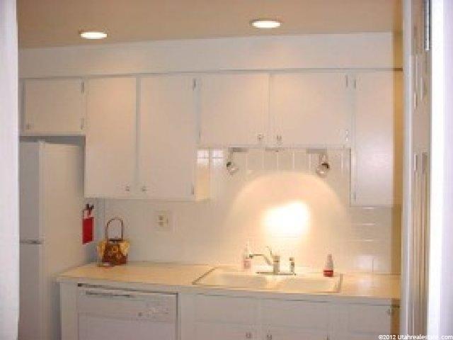 314 W Center St, Bountiful, UT 84010 — photo 3