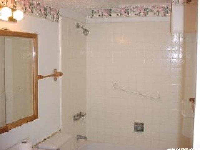 314 W Center St, Bountiful, UT 84010 — photo 6