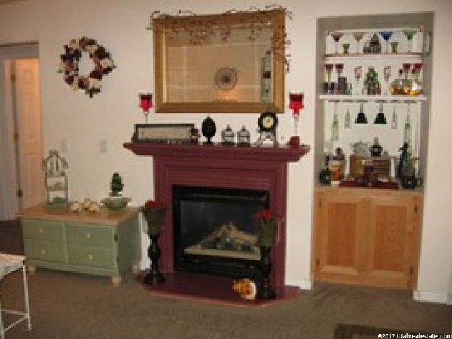 490 E 700 S #C-30, Clearfield, UT 84015 — photo 2