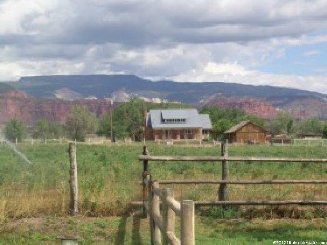 175 S Main, Teasdale, UT 84773 — photo 2