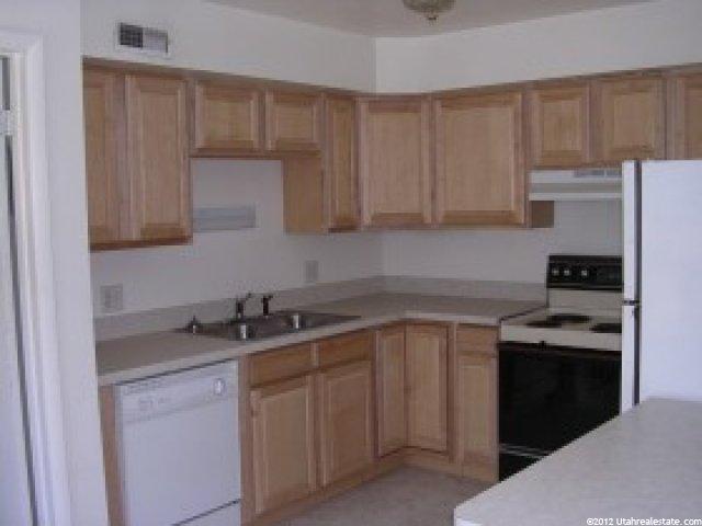 685 Lamplighter Way, Riverdale, UT 84405 — photo 2