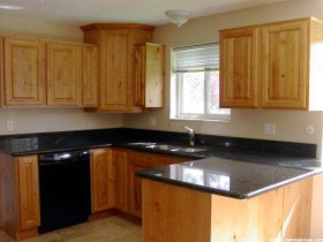 11027 Lexington Cir, Sandy, UT 84092 — photo 2