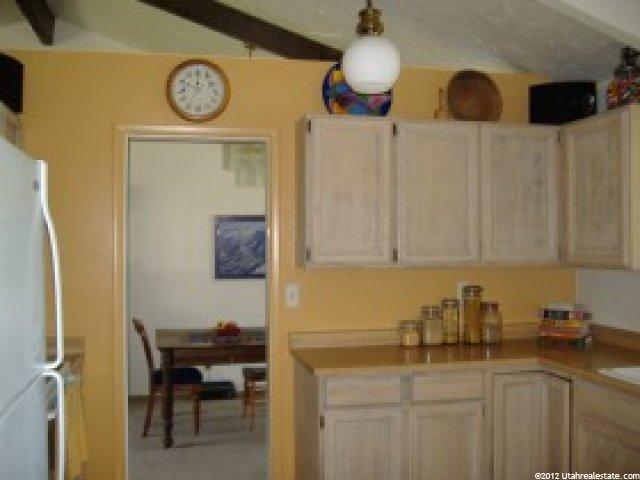 8232 Marion View Cir, Sandy, UT 84094 — photo 6