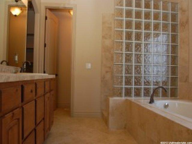 11468 Sunset Hills Dr, Highland, UT 84003 — photo 5