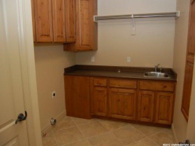 11468 Sunset Hills Dr, Highland, UT 84003 — photo 9