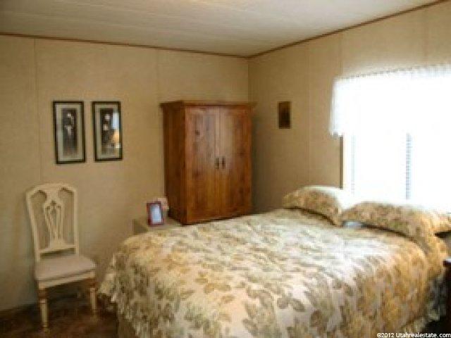 730 Dinivan St, North Salt Lake, UT 84054 — photo 6