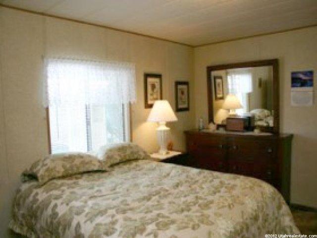 730 Dinivan St, North Salt Lake, UT 84054 — photo 7