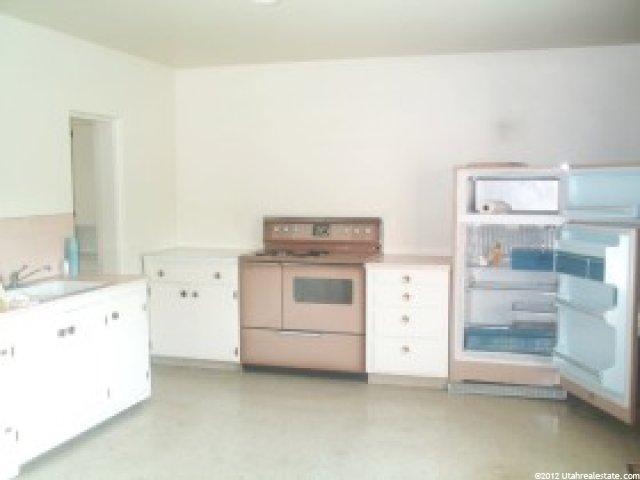 119 E 200 N, Wellsville, UT 84339 — photo 5