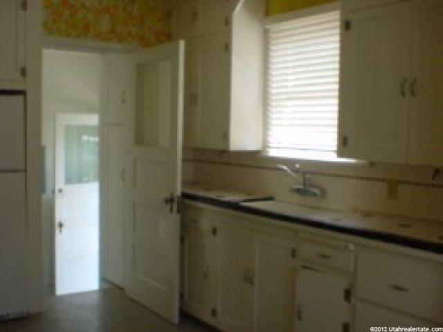 604 Canyon Rd, Ogden, UT 84404 — photo 2