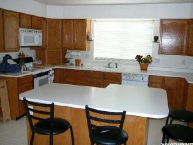 10081 Rockview Dr, Sandy, UT 84092 — photo 7