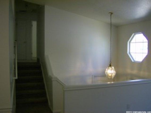 812 Meadow View Dr, Ogden, UT 84404 — photo 4