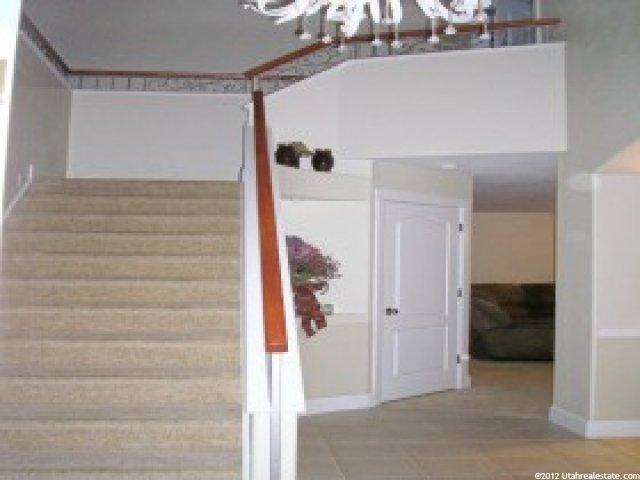 385 W 200 N, Bountiful, UT 84010 — photo 2