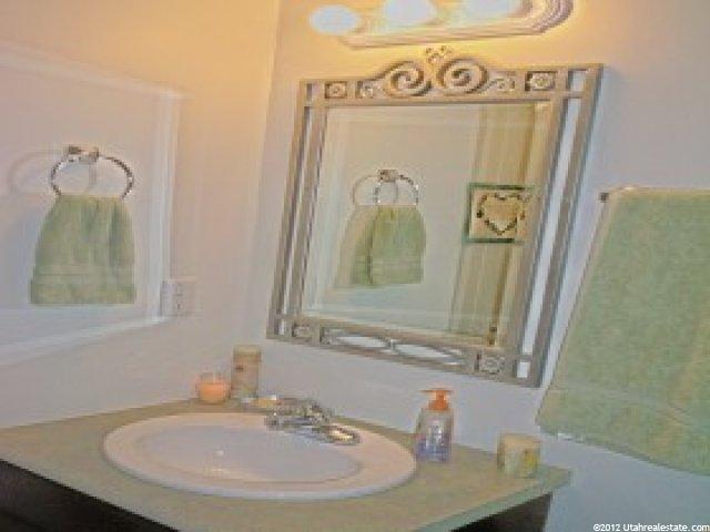 385 W 200 N, Bountiful, UT 84010 — photo 11