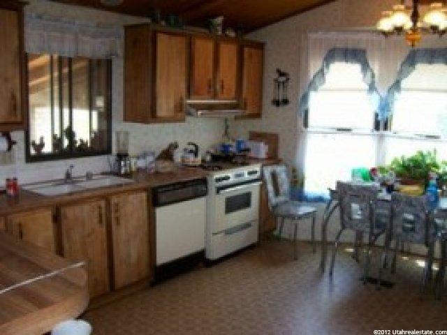 487 S 200 E, Hinckley, UT 84635 — photo 6