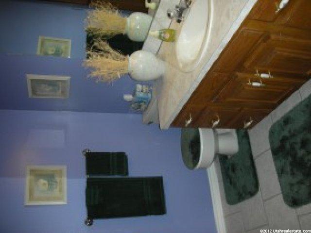 403 S 1400 E, Fruit Heights, UT 84037 — photo 5