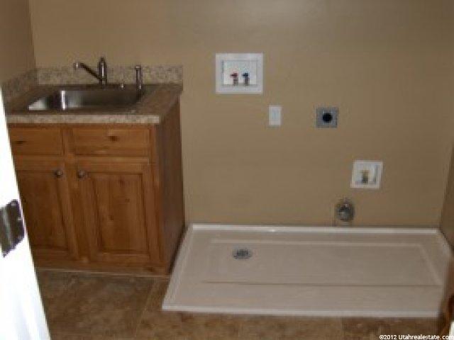 676 Eagleview Dr, Providence, UT 84332 — photo 5