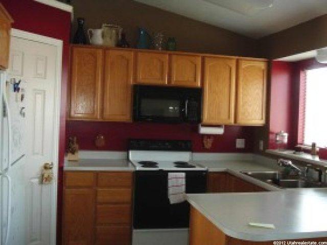 312 W 75 S, Clearfield, UT 84015 — photo 4