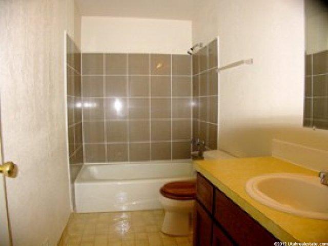 121 W 2100 N, Sunset, UT 84015 — photo 3