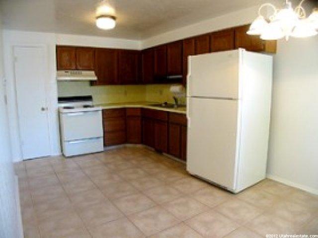 121 W 2100 N, Sunset, UT 84015 — photo 5