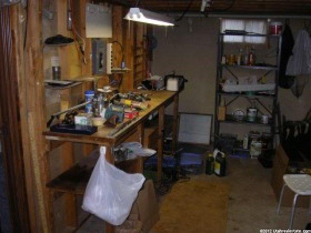 418 Marilyn Dr, Clearfield, UT 84015 — photo 5