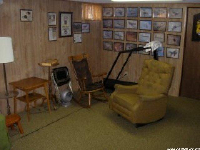 418 Marilyn Dr, Clearfield, UT 84015 — photo 7