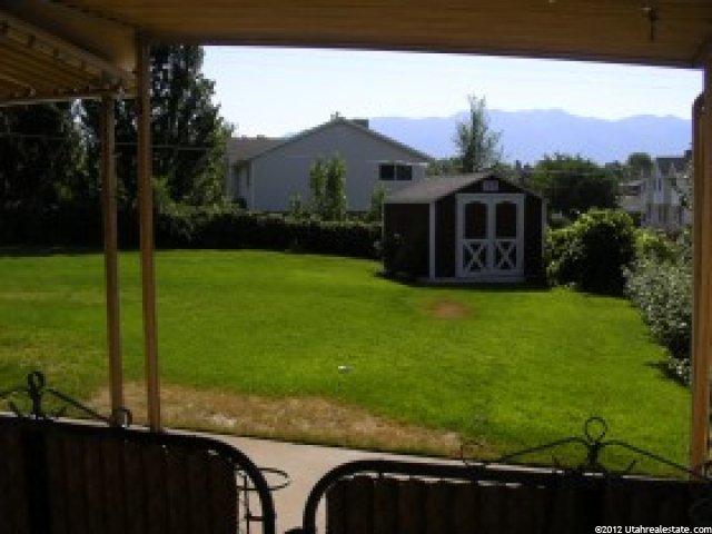 418 Marilyn Dr, Clearfield, UT 84015 — photo 9