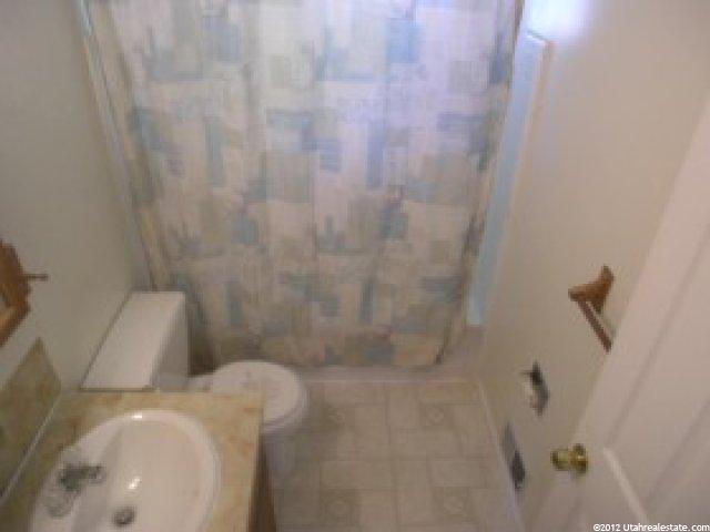 2572 N 770 W, Clinton, UT 84015 — photo 2