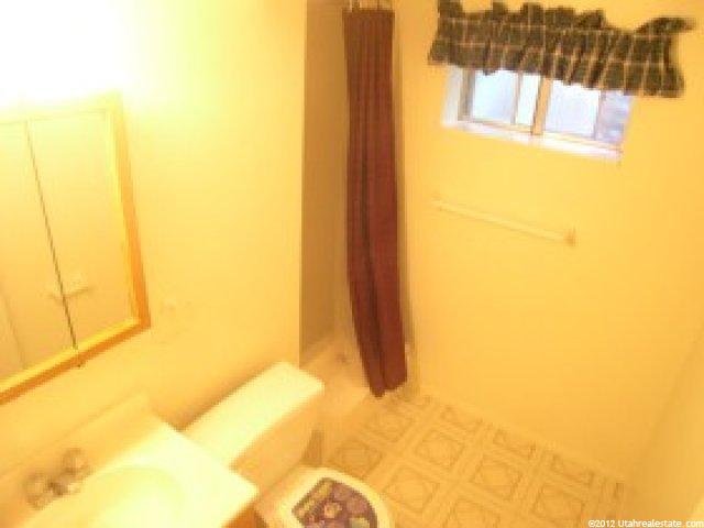 2572 N 770 W, Clinton, UT 84015 — photo 9