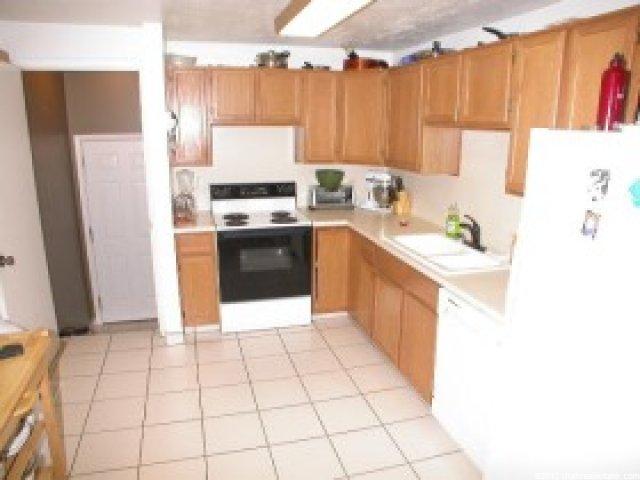 614 Julie Dr, Layton, UT 84041 — photo 4