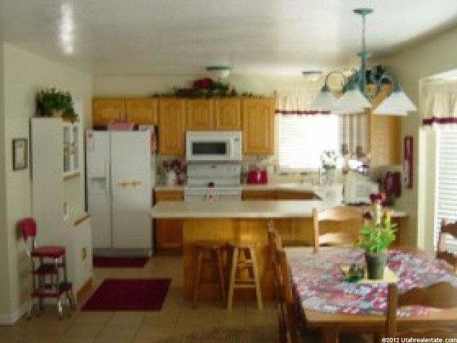 968 E Peregrine Ln, Sandy, UT 84094 — photo 2