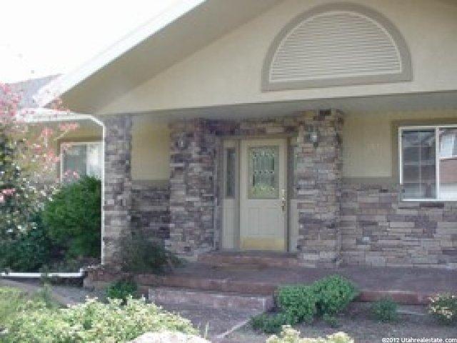 2040 Graystone Ct, Draper, UT 84020 — photo 2