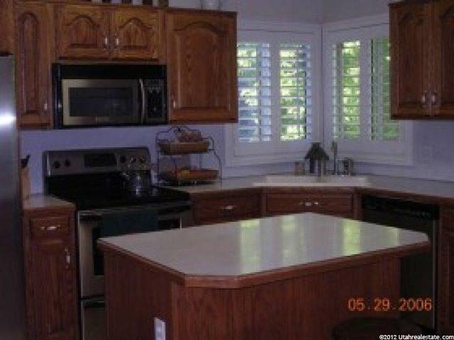 384 S 250 W, Layton, UT 84041 — photo 2