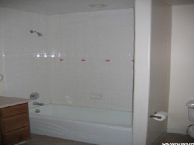 369 W Clover Meadows Rd, Kaysville, UT 84037 — photo 2