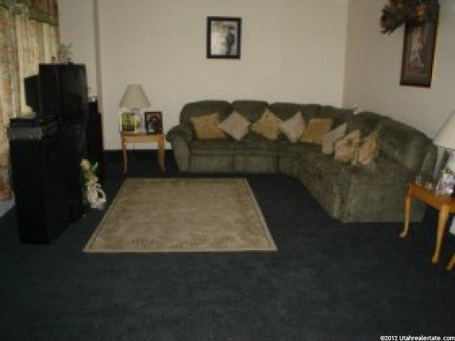 123 E Main St, Hyrum, UT 84319 — photo 4