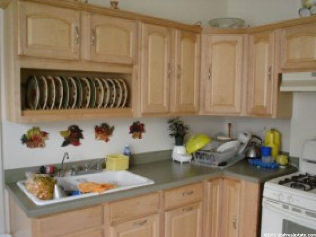 123 E Main St, Hyrum, UT 84319 — photo 6
