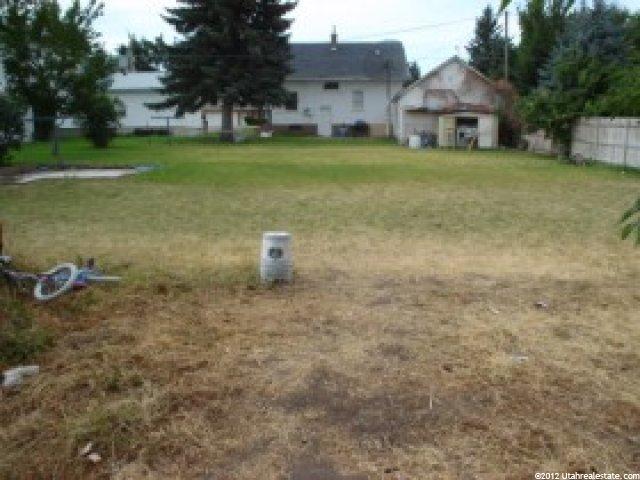 123 E Main St, Hyrum, UT 84319 — photo 9