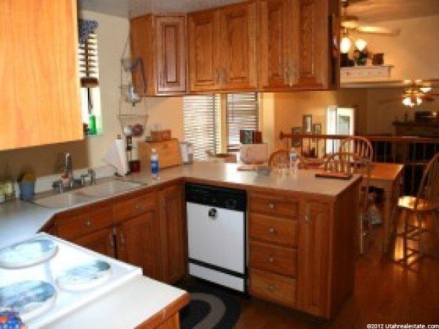 1172 Covington Ct, Sandy, UT 84094 — photo 3