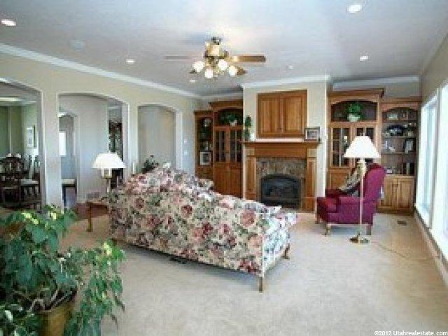 125 Buckingham Dr, Providence, UT 84332 — photo 4