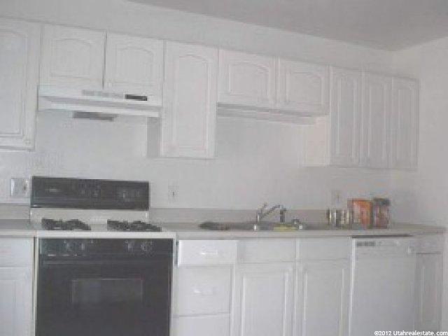 79 Villa Dr, Clearfield, UT 84015 — photo 2