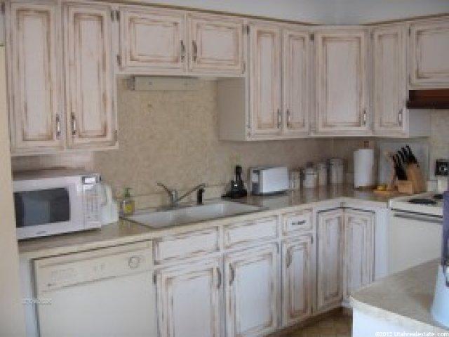 523 Leona Dr, South Ogden, UT 84403 — photo 2