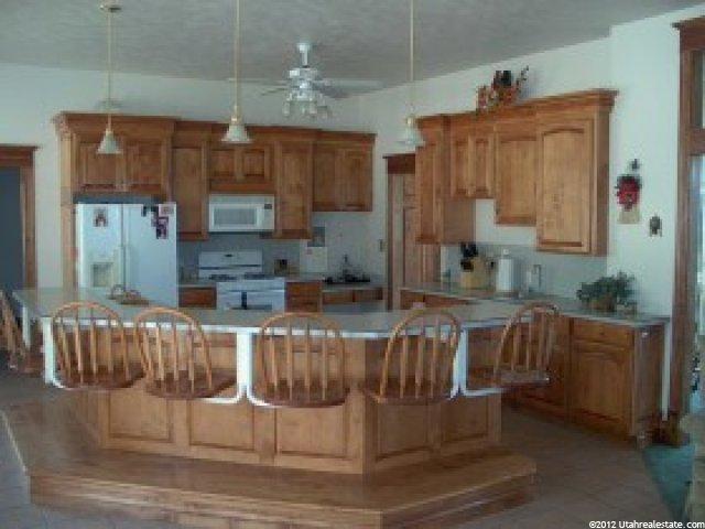 652 N Eastside Dr, Layton, UT 84040 — photo 8