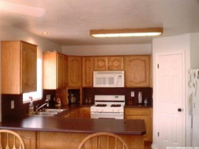 576 N 1285 E, Layton, UT 84040 — photo 3