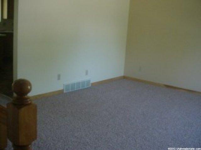 653 W 1300 N, Clinton, UT 84015 — photo 2