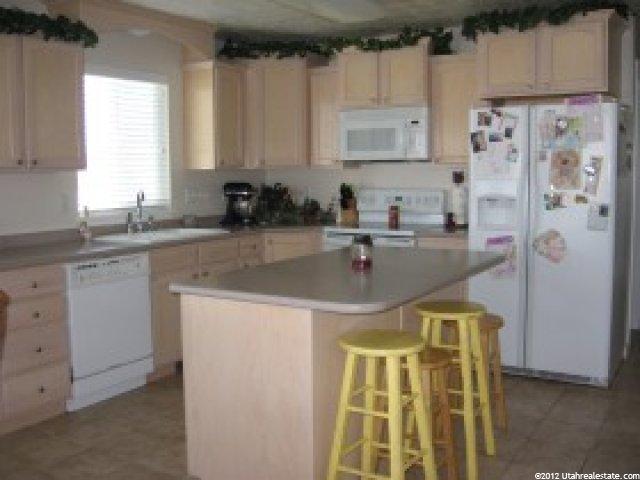 2554 W 2375 N, Clinton, UT 84015 — photo 3
