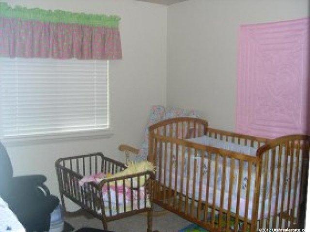 166 W 2525 N, Harrisville, UT 84414 — photo 2