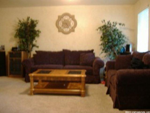 1026 Sara Ln, Ogden, UT 84404 — photo 4