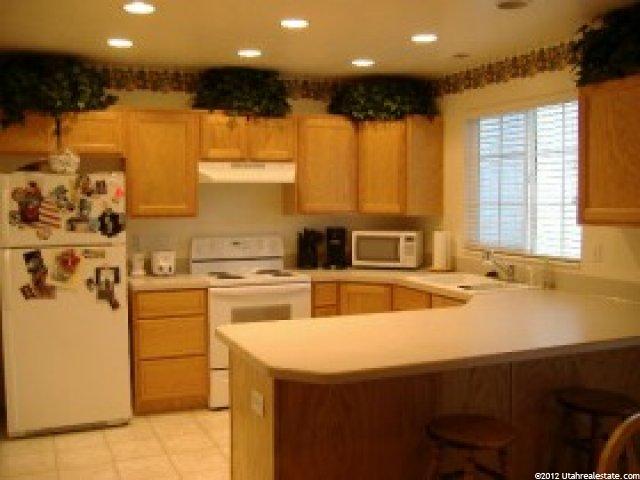 1026 Sara Ln, Ogden, UT 84404 — photo 7