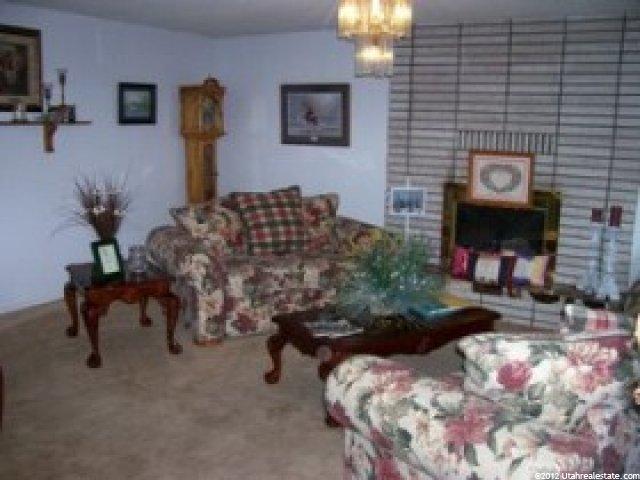 239 N 300 W, Delta, UT 84624 — photo 2