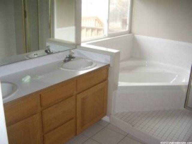 901 W 2525 S, Syracuse, UT 84075 — photo 6
